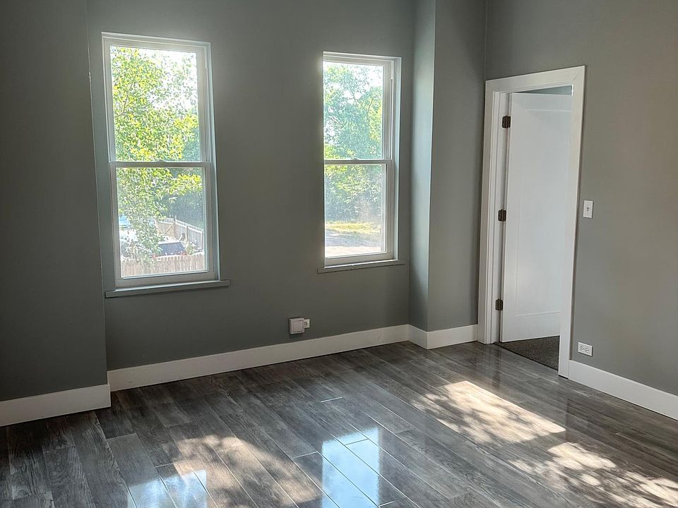 1st image of 5409 S Princeton Ave #2