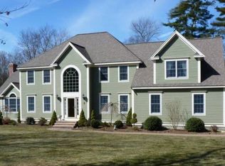 5 Catalpa Ln, Mendon, MA 01756