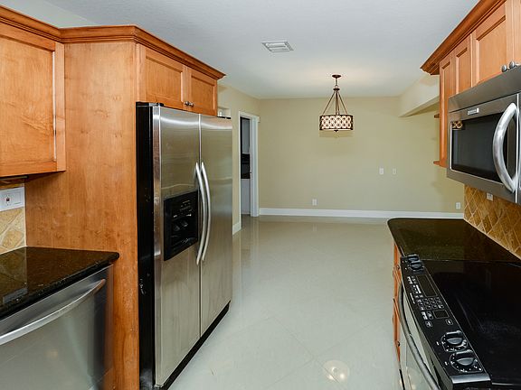 5th image of 1450 NE 60th St