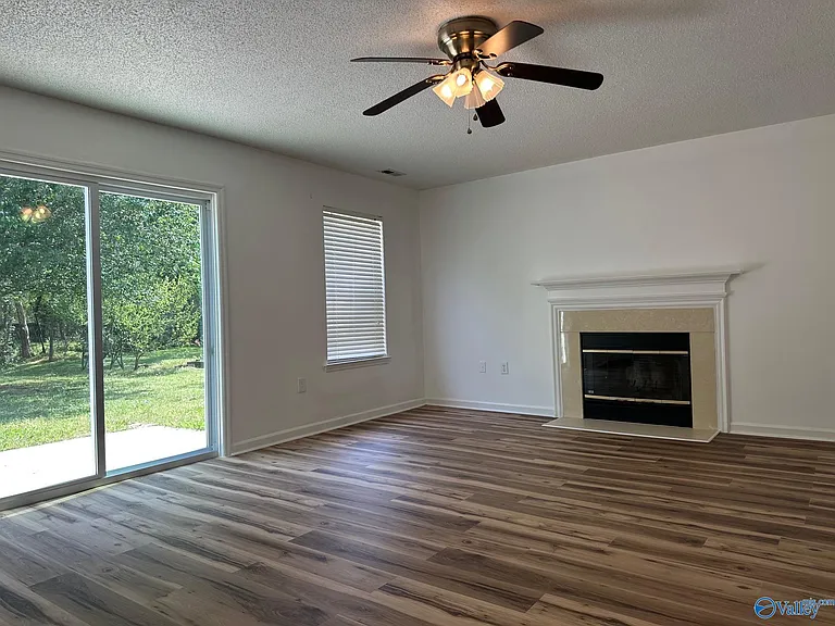 212 Green Springs Ln — Photo 20