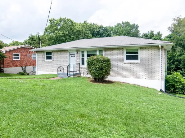 1811 Willow Springs Dr, Nashville, TN 37216