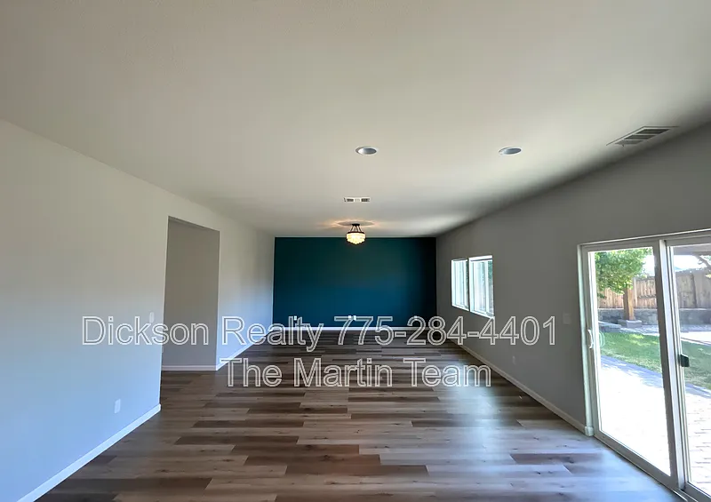 4 bed, 3.0 bath, 2617 sqft, $2,995 — Photo 3