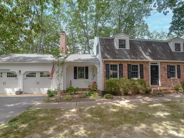 24653 Greenview Dr, Hollywood, MD 20636