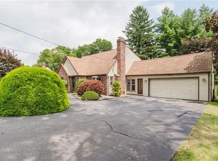 84 Meredith Dr, Cranston, RI 02920