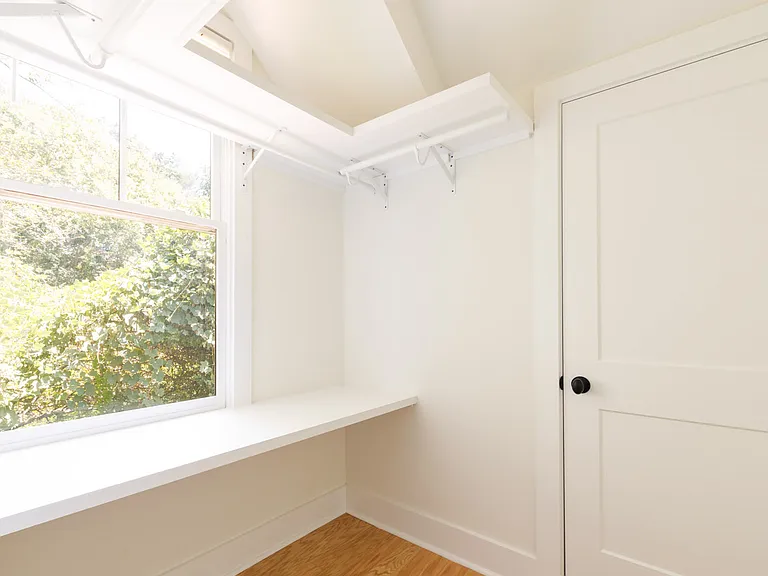 Walk-in Dressing Room and Closet