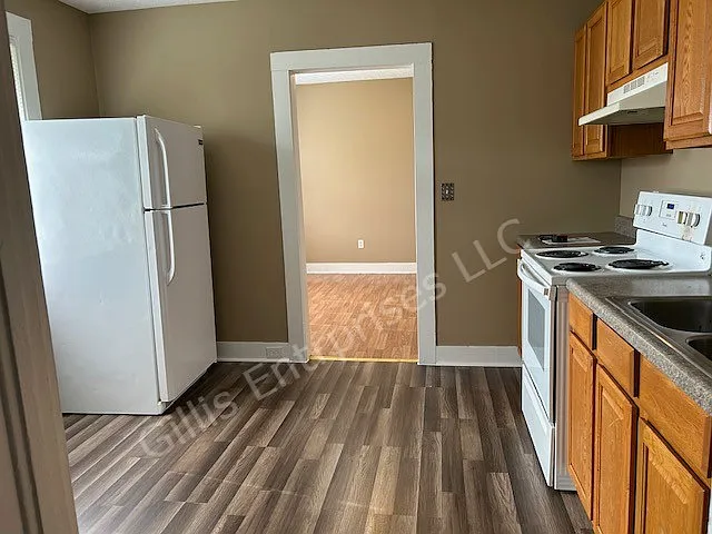 112 Virgil Ave — Photo 7