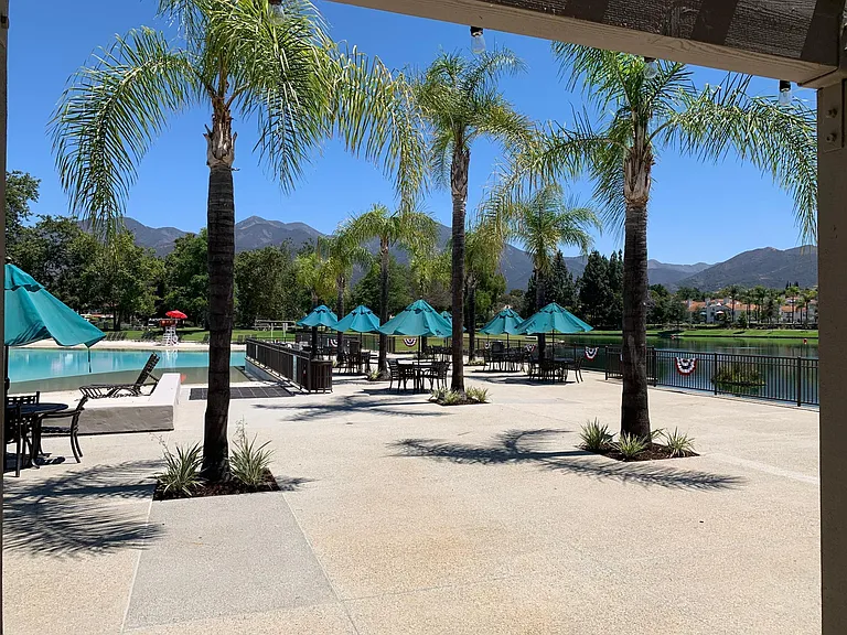 HOA Lago Santa Margarita Beach Club with complementary WiFi and BBQ.