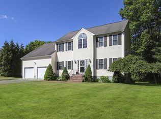 99 Henry Rd, Taunton, MA 02780