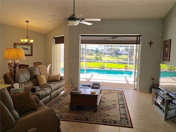 3rd image of 698 Rotonda Cir