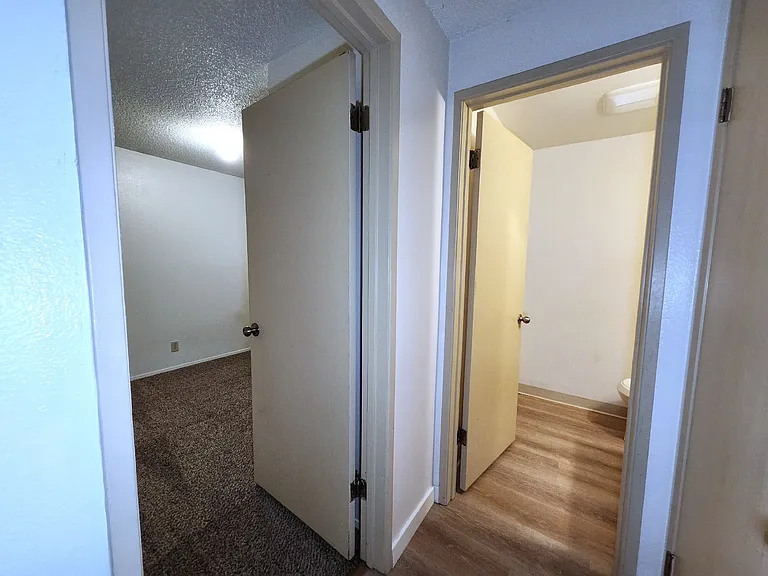 45 NE Torval Canyon Rd #6 — Photo 4