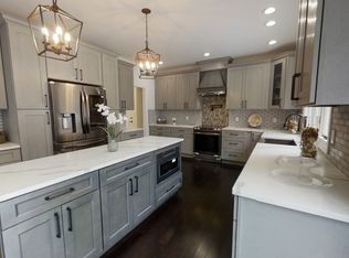 63 Under Rock Rd, Sparta, NJ 07871