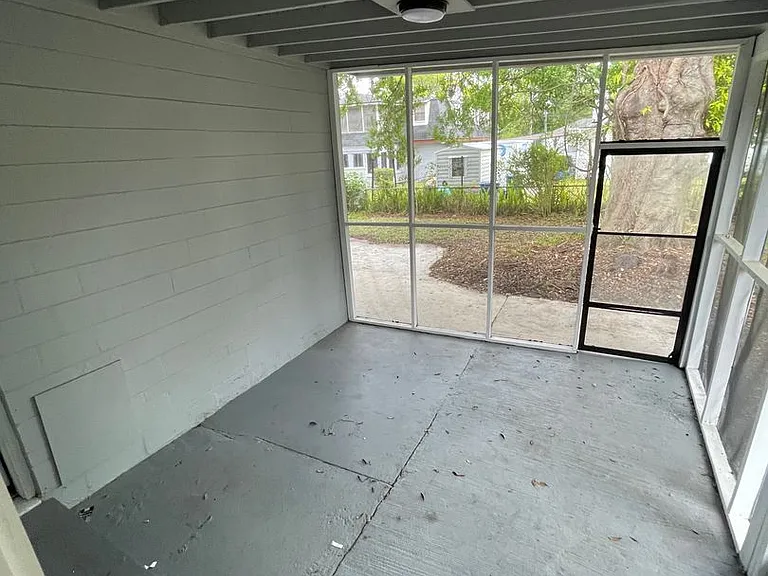 5247 Cleveland Rd — Photo 15