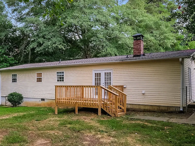 1165 Wisteria Dr SW — Photo 16