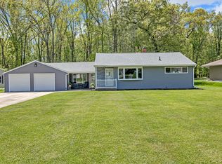 1511 Strathmoor Ln, Jackson, MI 49203