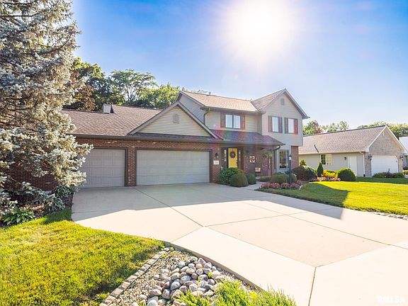 2nd image of 708 Bayside Cir