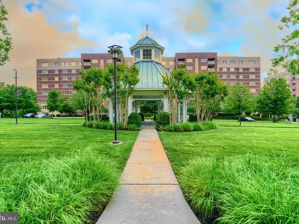 12251 Roundwood Rd Unit 301, Lutherville Timonium, MD 21093