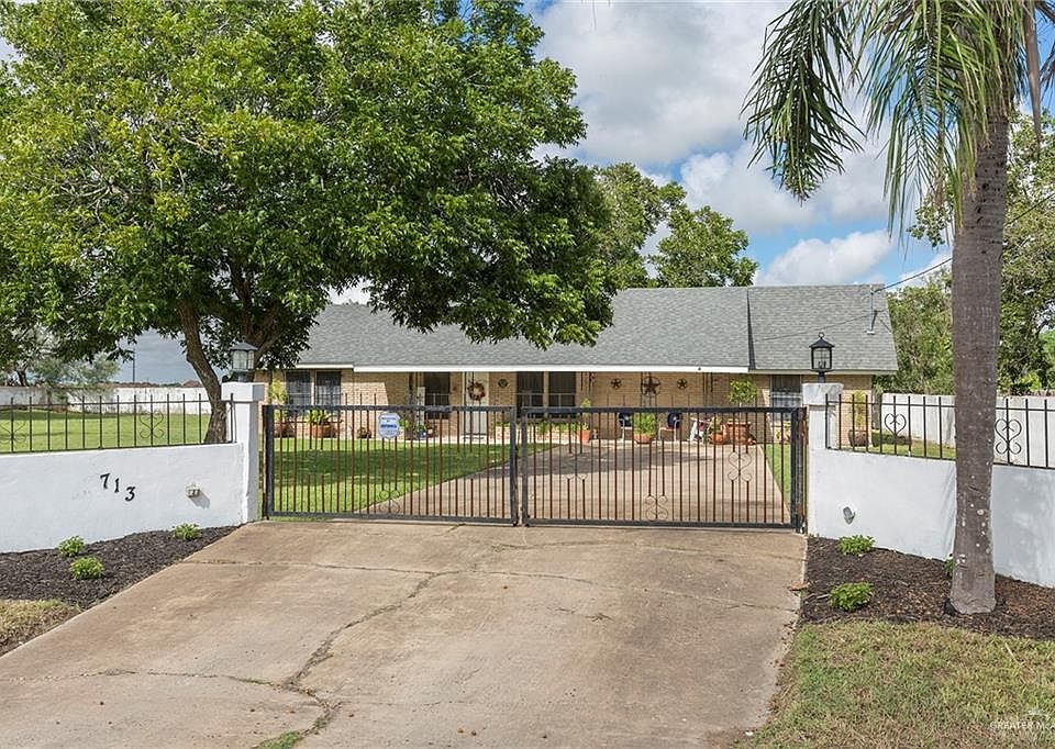 713 S 11th St Donna TX 78537 Zillow