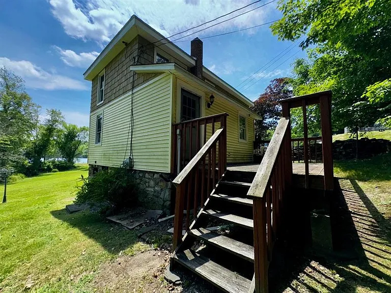 8 Lake Ave — Photo 10