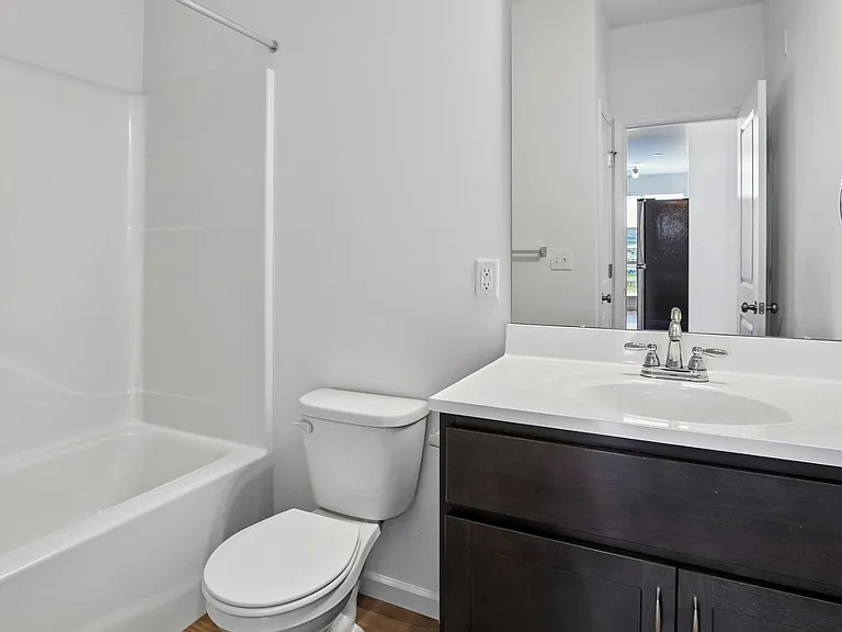 Park West Apartments — Photo 56