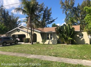6353 Saxon Blvd, West Palm Beach, FL 33417