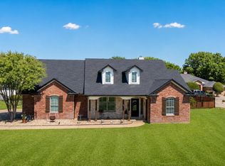 6300 Bellevue Ct, Granbury, TX 76049