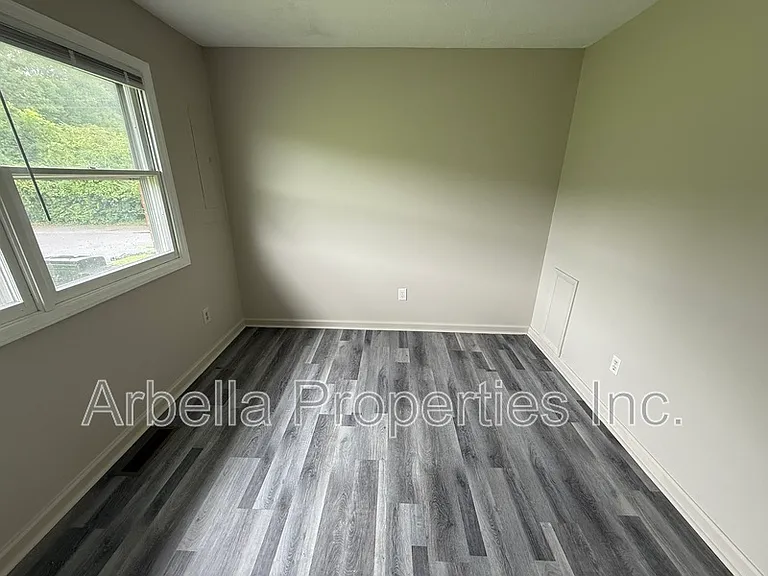 230 Booher Ln #4 — Photo 12