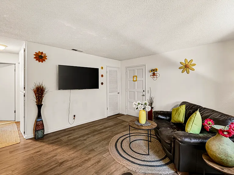 Whispering Trees Apartments — Photo 1