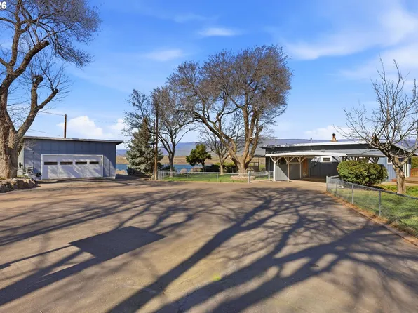 1829 E 8th St, The Dalles, OR 97058