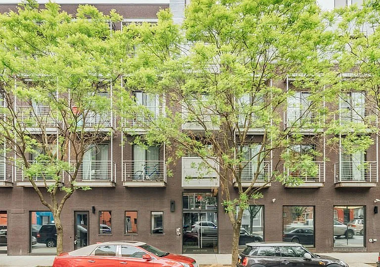 146 Meserole St #5D — Photo 30