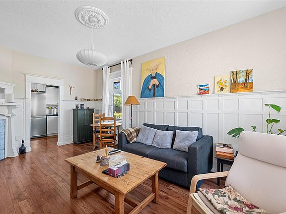 2nd image of 3033 Cedar Hill Rd