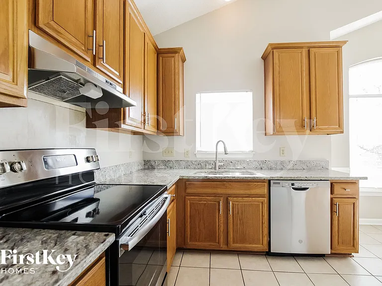 3105 Denhem Ct — Photo 7