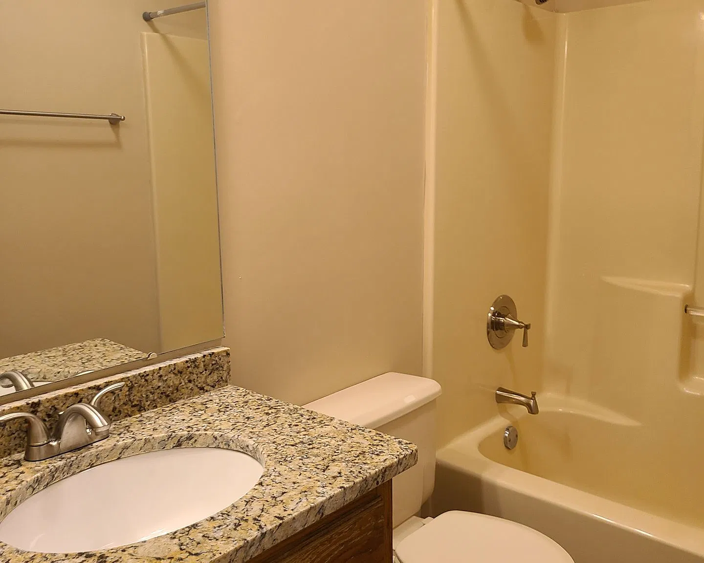 Ashley Manor Townhomes — Photo 4