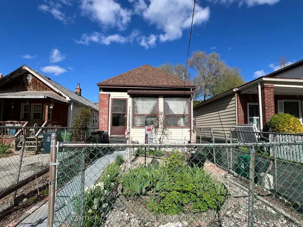 25 Madelaine Ave, Toronto, ON M1L 2X5