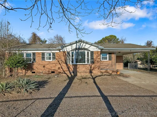 5631 Dodge Dr, Fayetteville, NC 28303