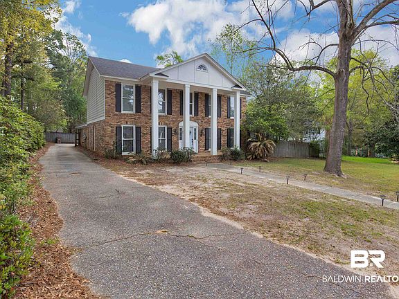 3rd image of 1621 Indian Trail Dr