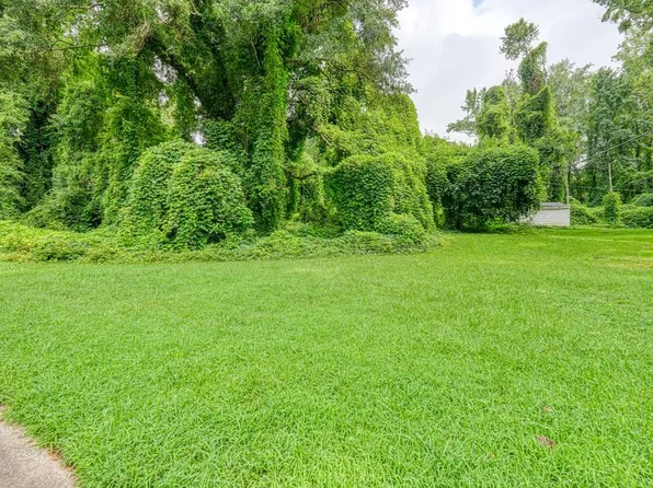 530 Wildwood Dr, Spartanburg, SC 29306