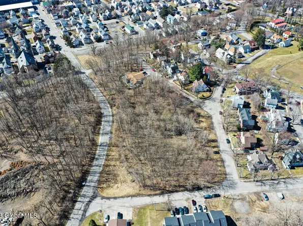 L3.28 Second Avenue, Amsterdam, NY 12010