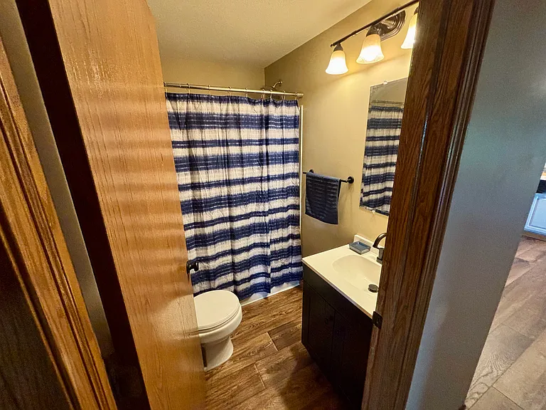 109 S Derby Ave — Photo 8