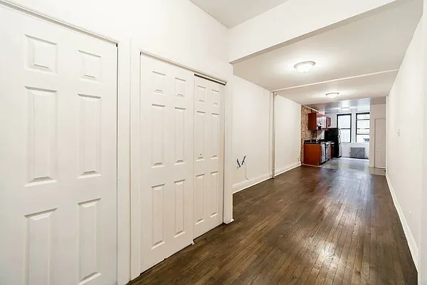 Rented by Compass | media 7