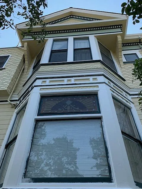 Studio, 400 sqft, $1,795 — Photo 2