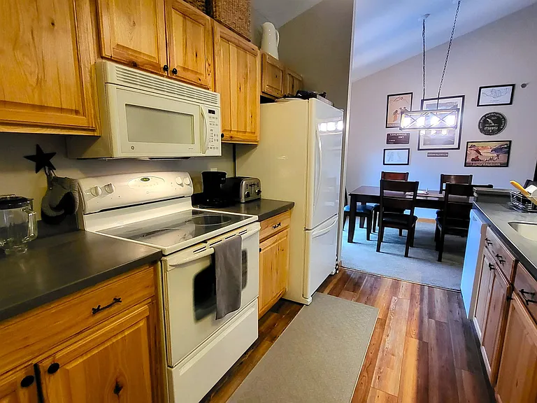 63 Riverfront Dr #225 — Photo 7