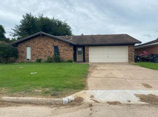 1360 Elsie Ln, Bridge City, TX 77611