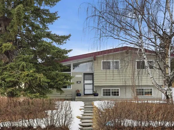 4539 E Vandergrift Cres NW, Calgary, AB T3A 0J1