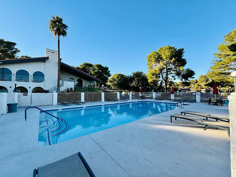 2212 Plaza Del Prado — Photo 54