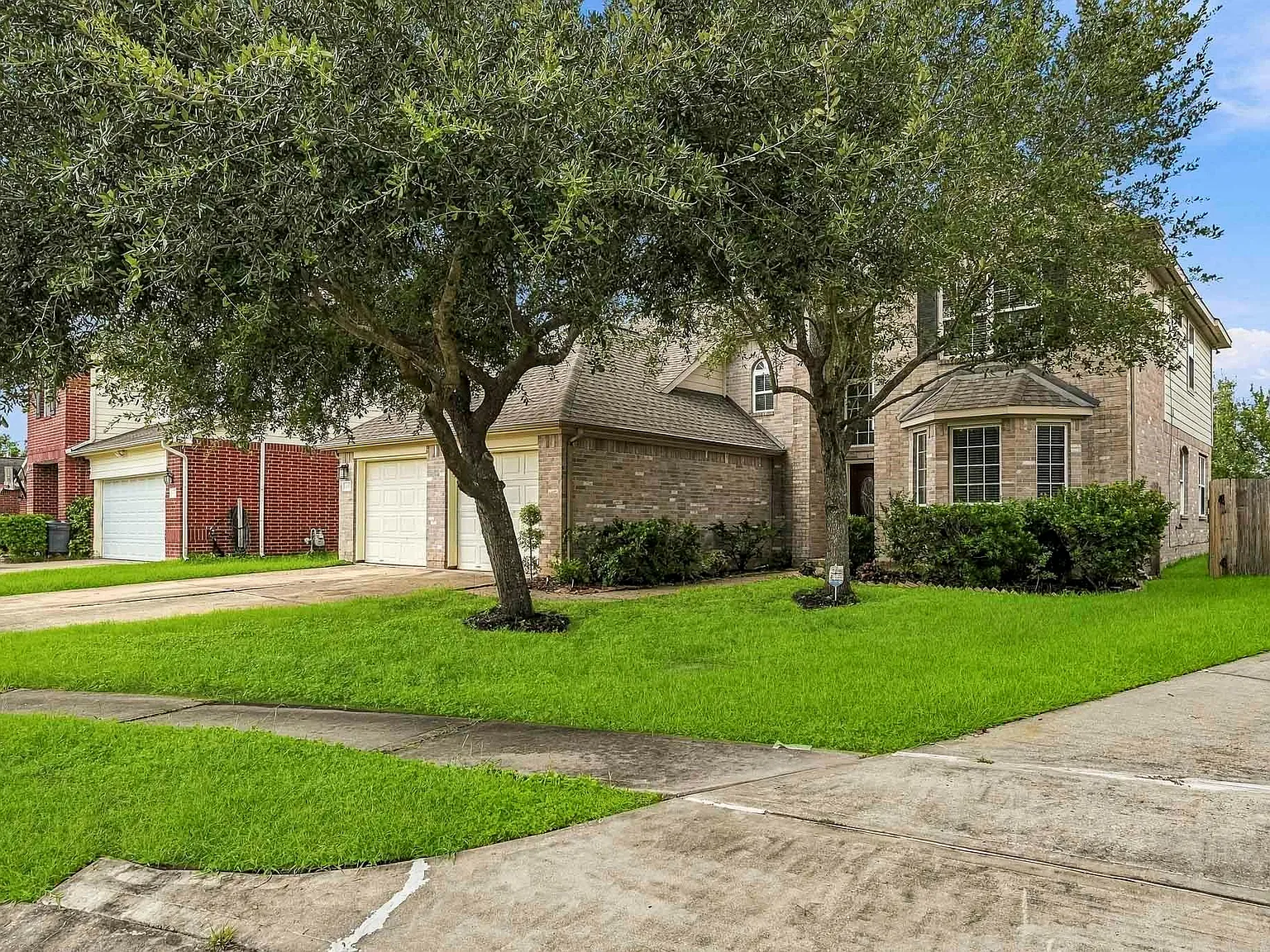 4 bed, 3.5 bath, 2743 sqft, $2,645 — Photo 3