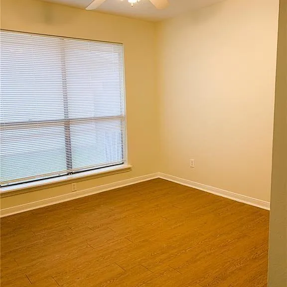 814 Camellia Ct — Photo 17