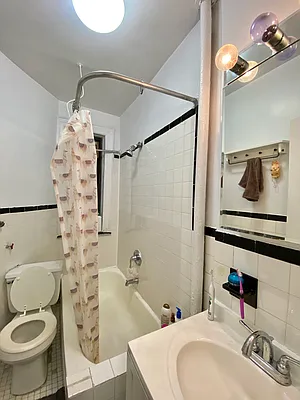 Rented by Living New York | media 7