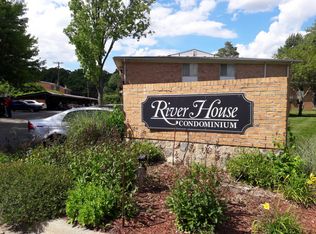 1225 Island Dr APT 203, Ann Arbor, MI