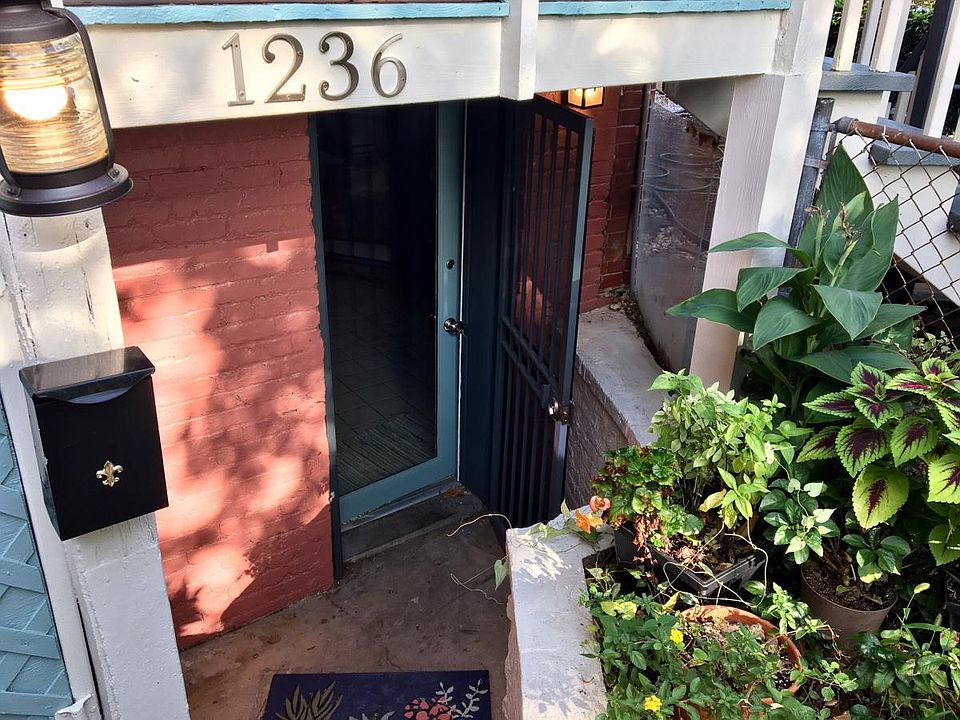 Private entry and separate address