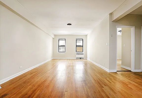 3rd image of 55 W 92nd St APT 5B